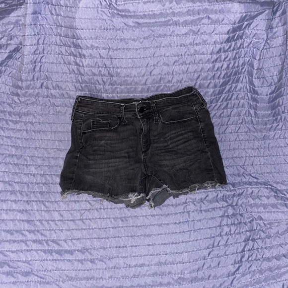 Universal Thread Shorts - Picture 2 of 8